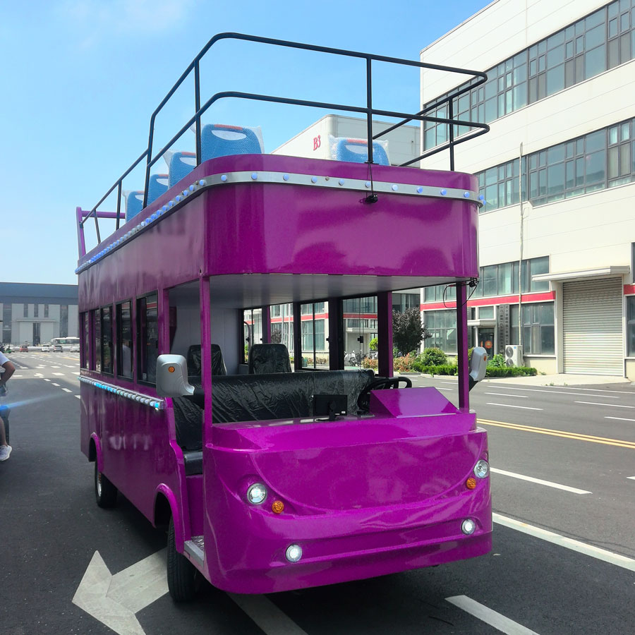 sightseeing bus
